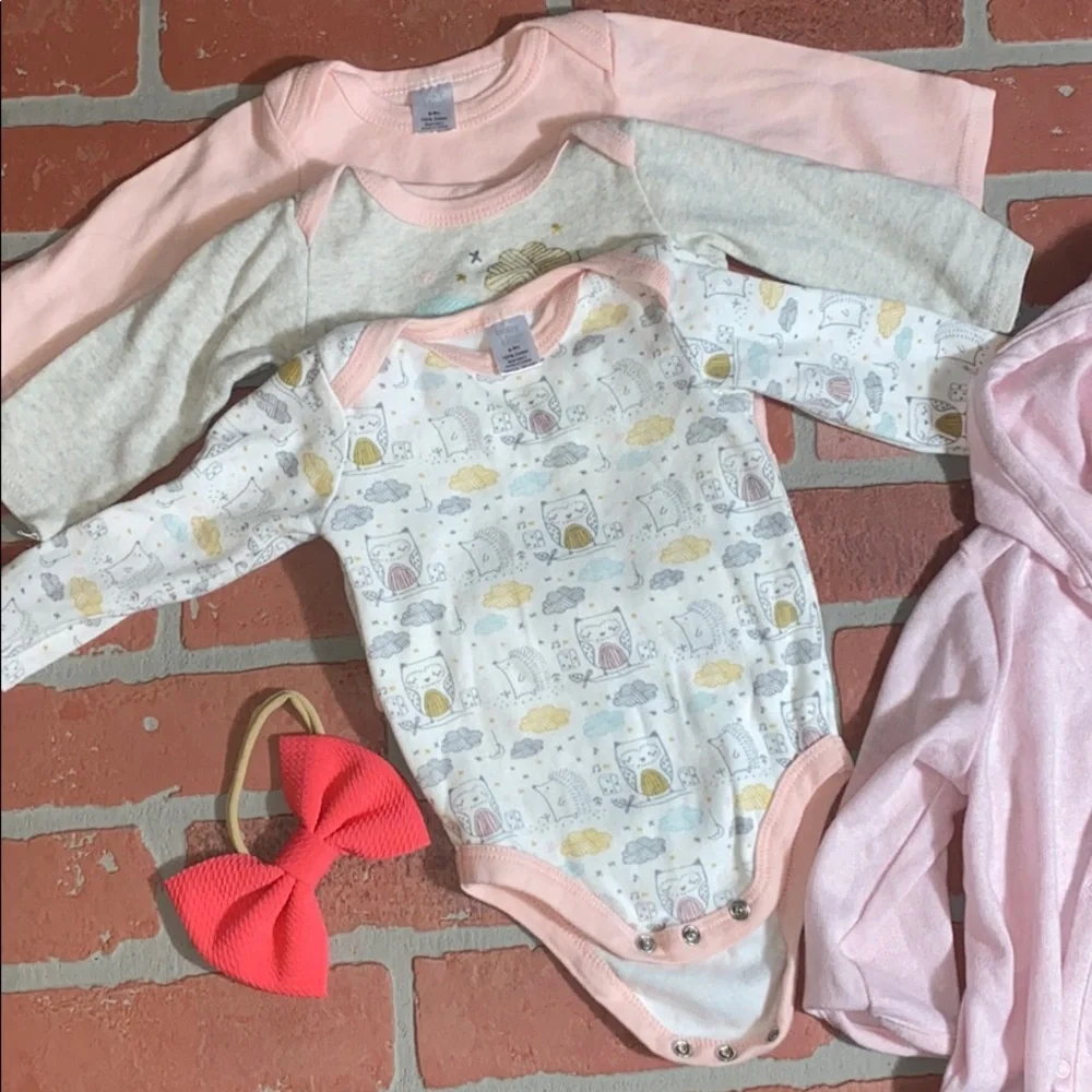 Babygirl 6-9 months onesie & outfit bundle